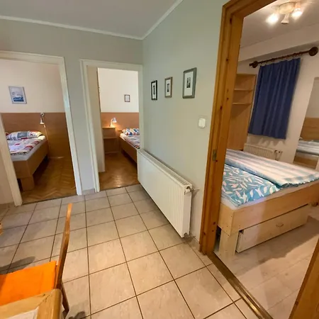 Gosy Apartment *